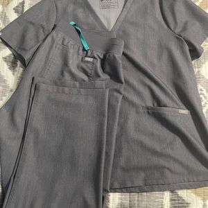 Womens figs XL scrub set